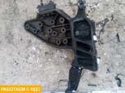 Кронштейн крепления торсиона левый