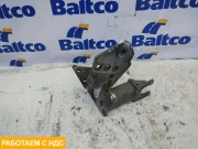 Кронштейн переднего бампера правый