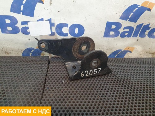 Кронштейн крепления торсиона правый