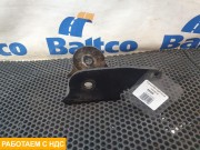 Кронштейн крепления торсиона правый