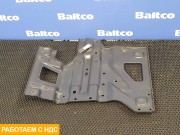 Кронштейн брызговика правый